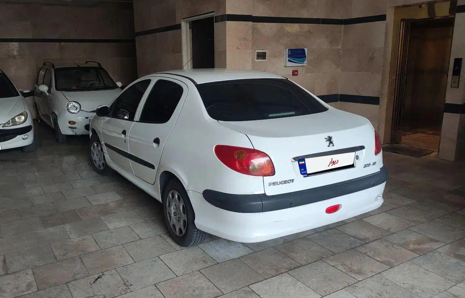 خودرو پژو، ۲۰۶ صندوق دار آگهی ann_19876109
