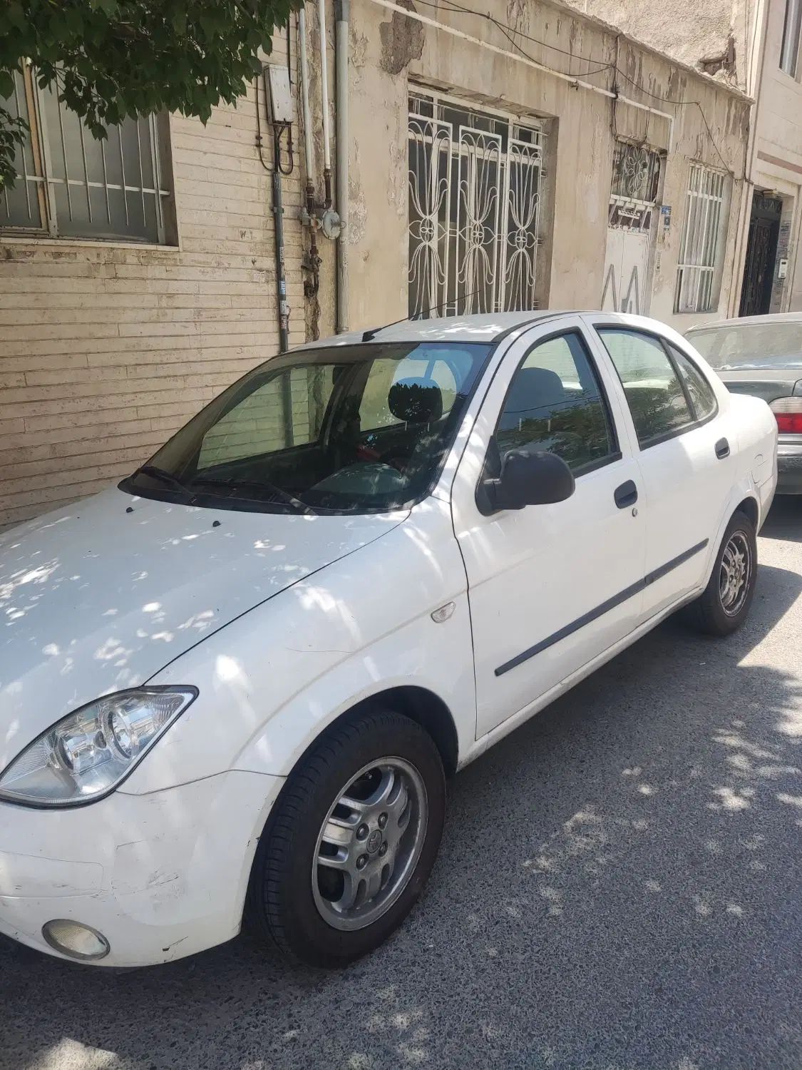 تیبا صندوق دار EX - 1395