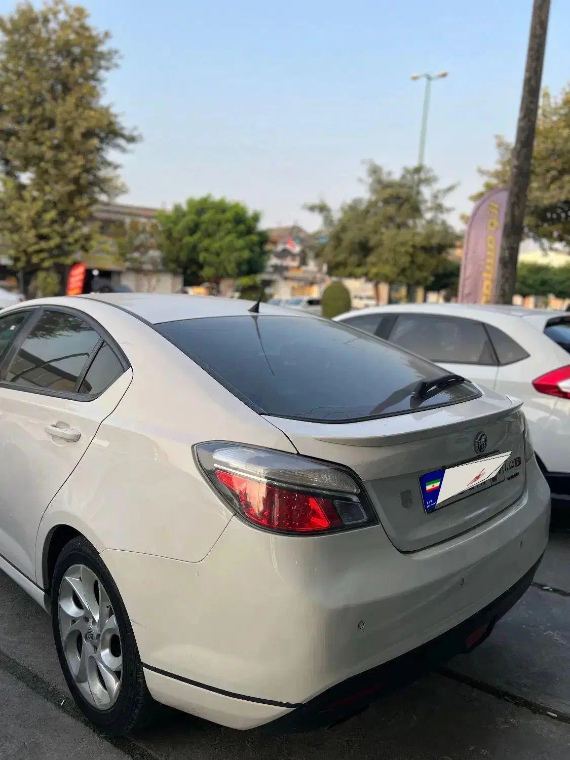 خودرو ام جی، 6 لیفت بک آگهی ann_19876322