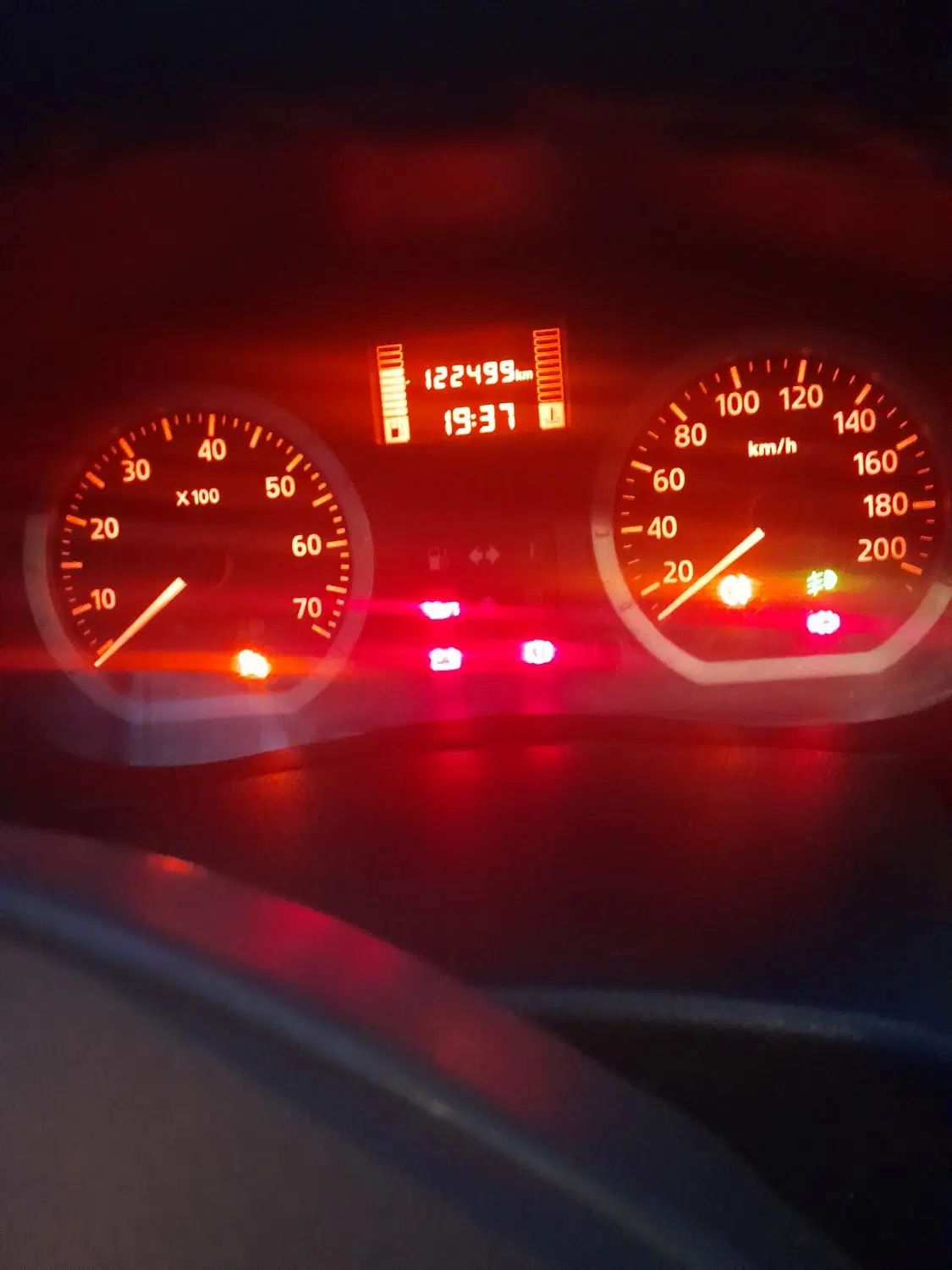 رنو تندر 90 E2 - 1396