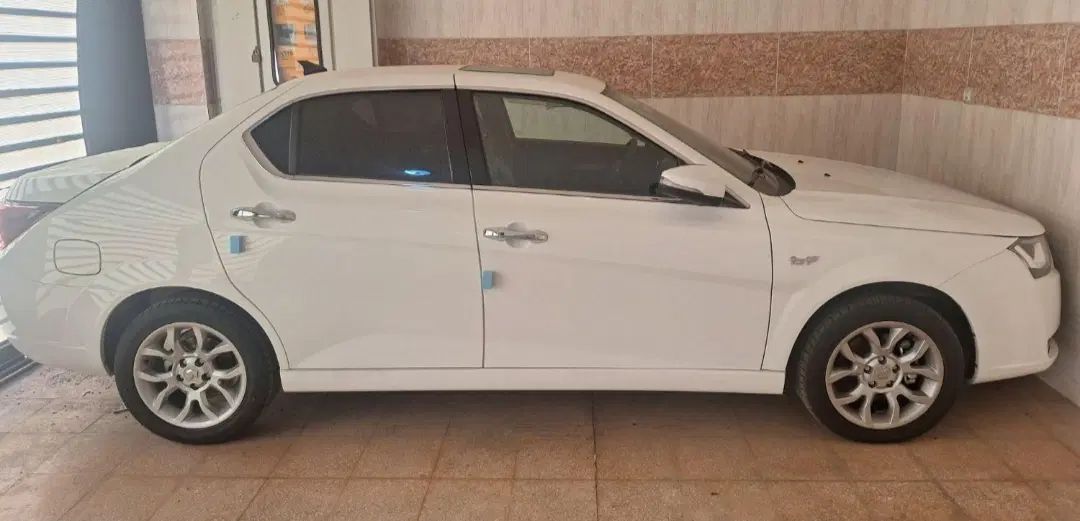 دنا پلاس توربو اتوماتیک - 1403