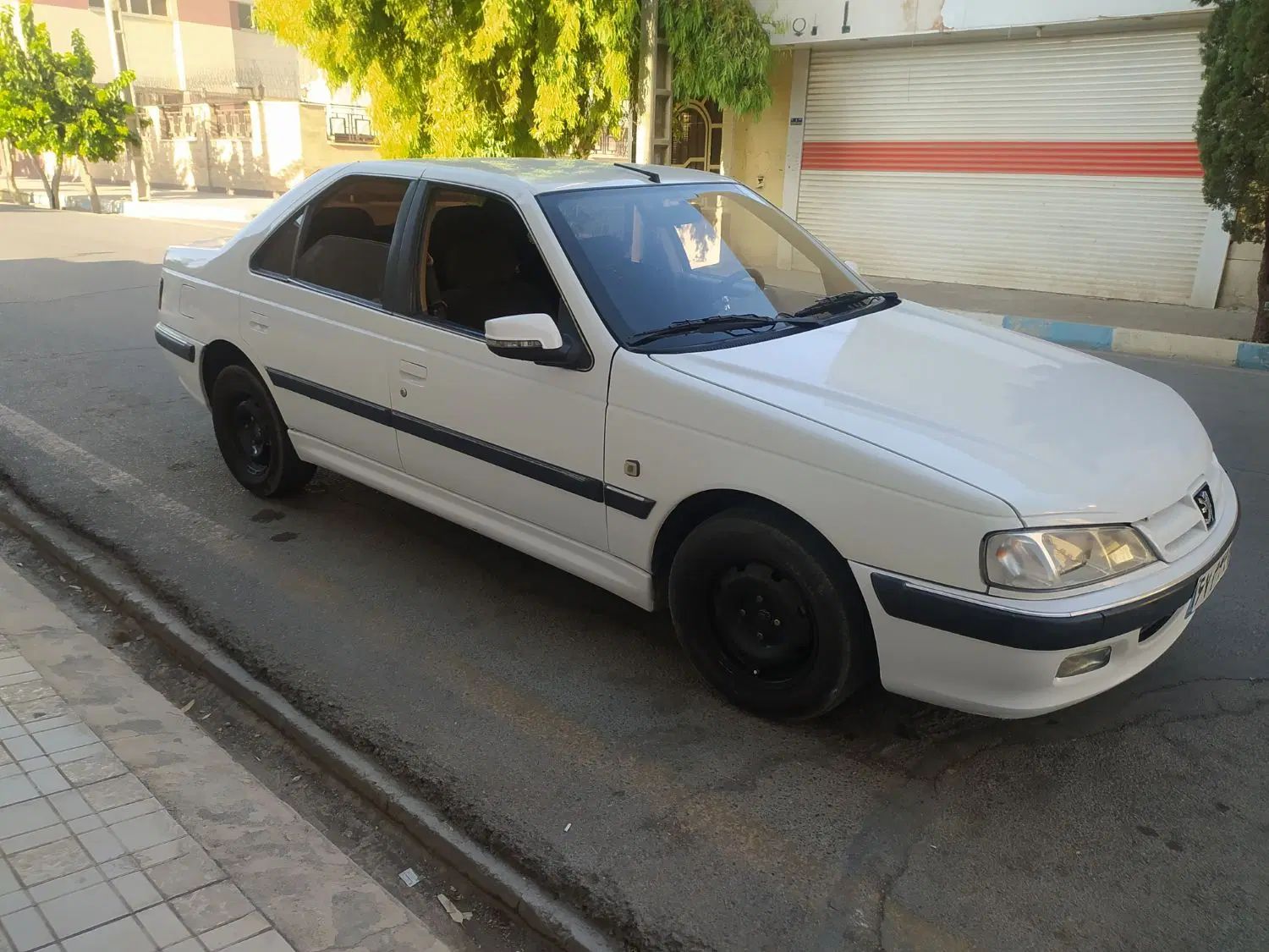 پژو پارس سال - 1392