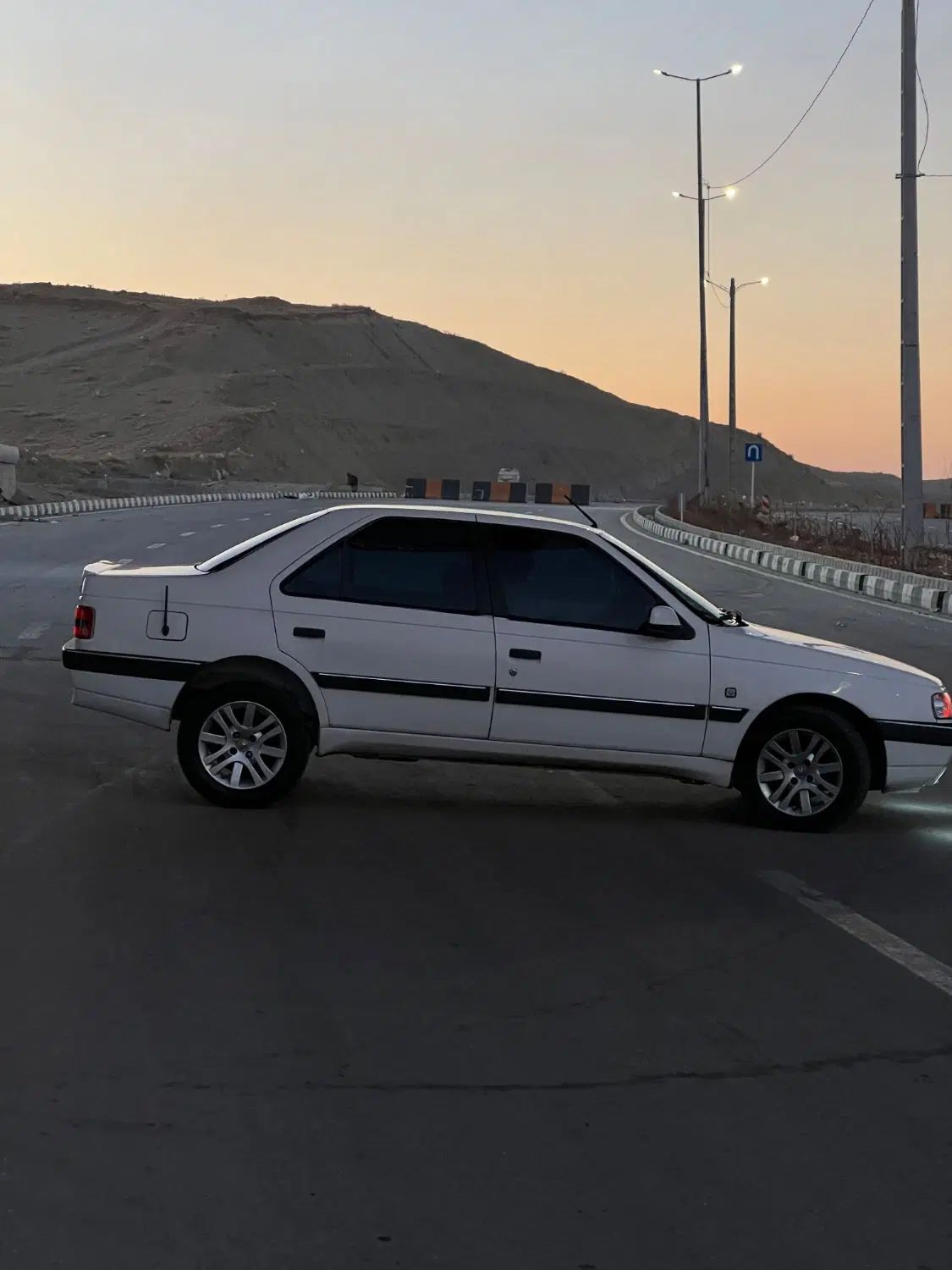 پژو 405 SLX بنزینی  XU7 - 1389