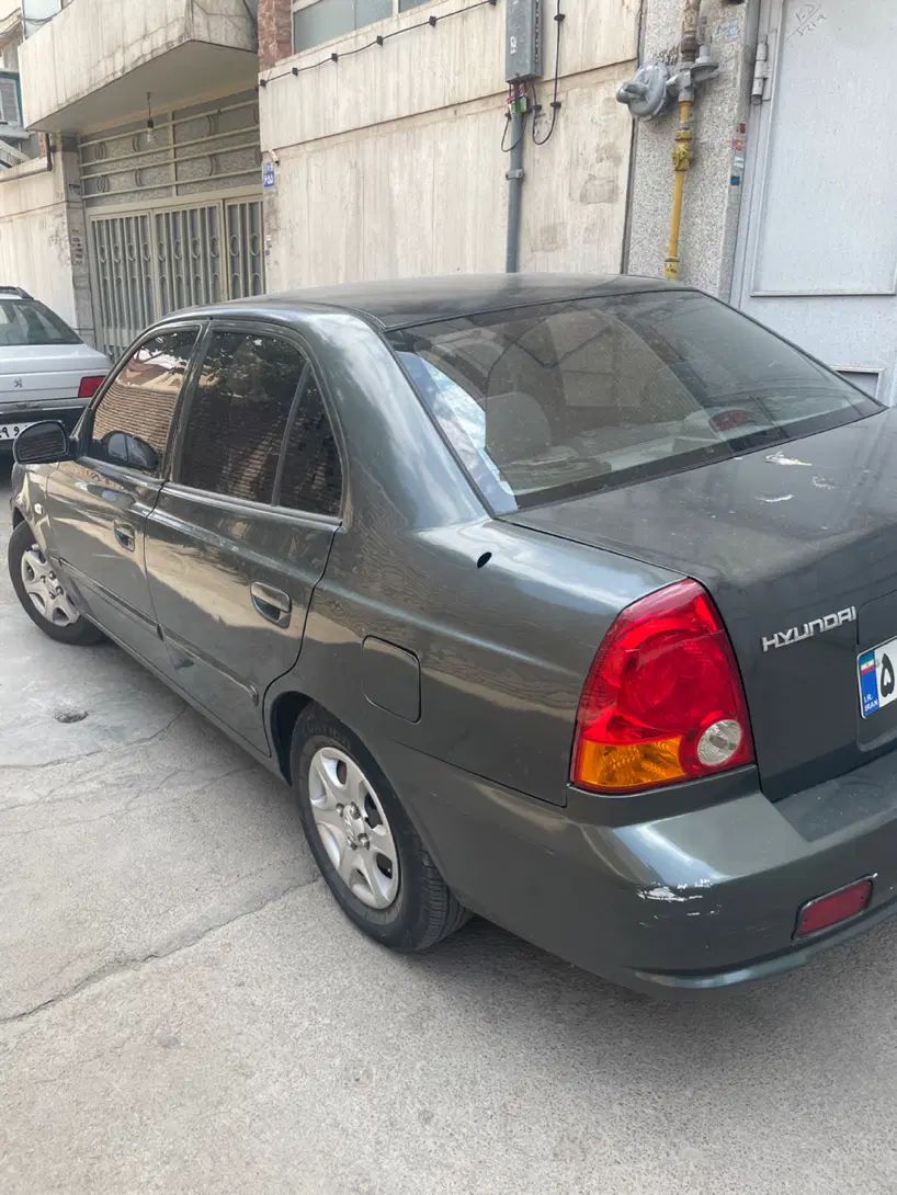 هیوندای ورنا دنده‌ ای - 1383