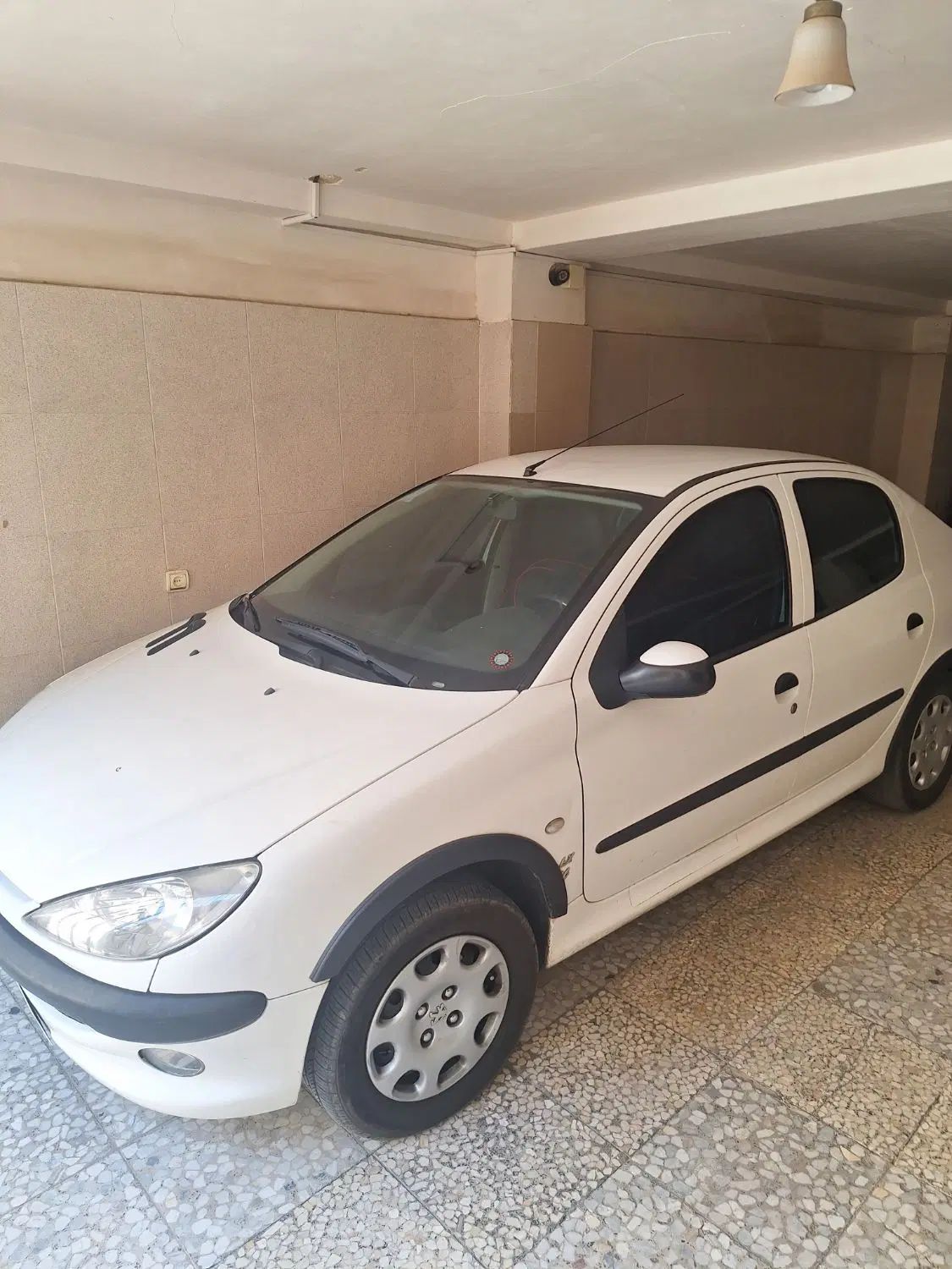 پژو ۲۰۶ صندوق دار v8 - 1396