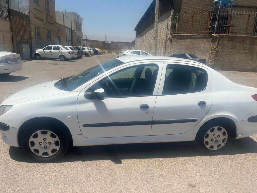 پژو ۲۰۶ صندوق دار v8 - 1396