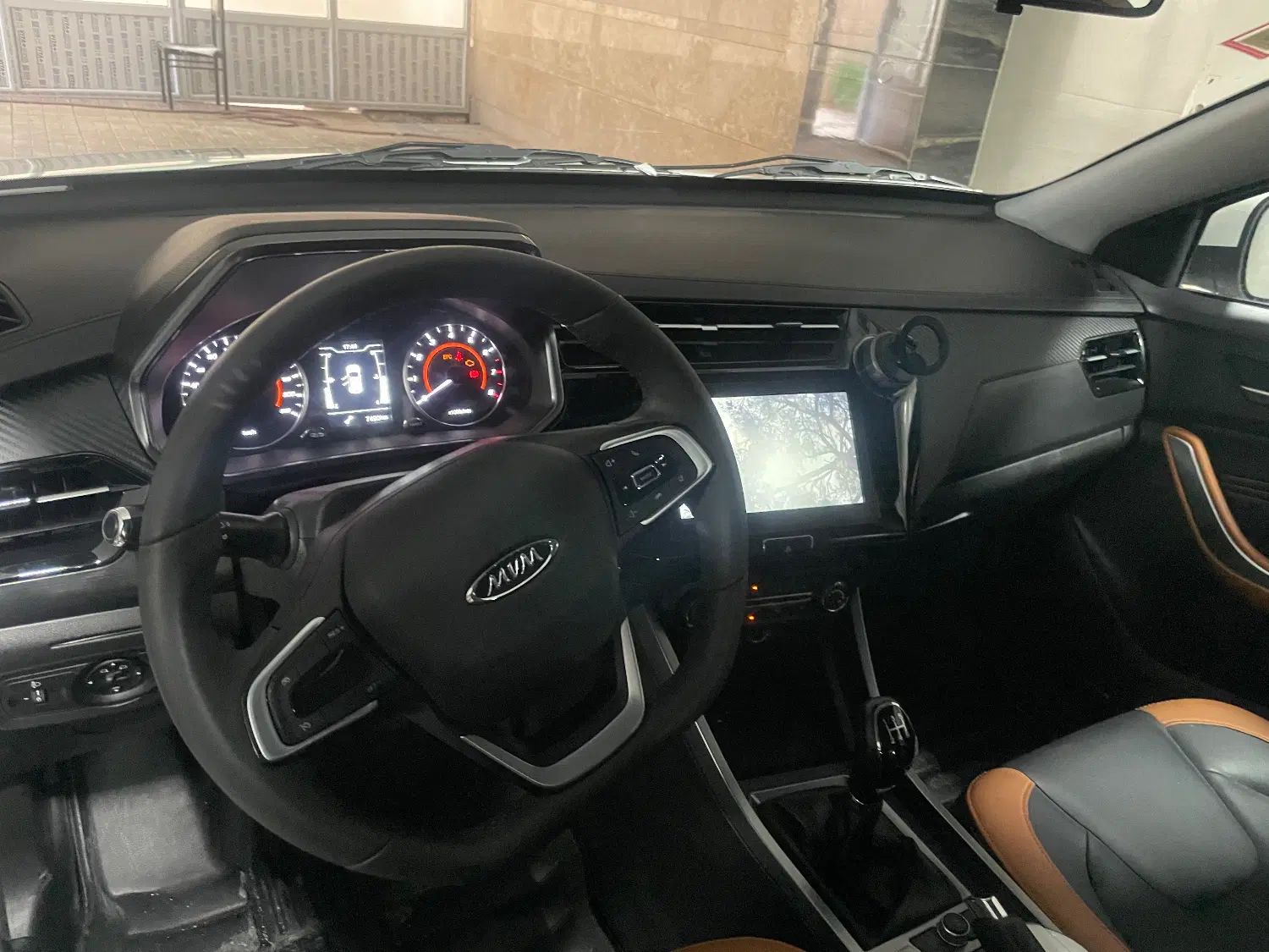 ام وی ام X22 دنده ای اسپرت لاکچری - 1404