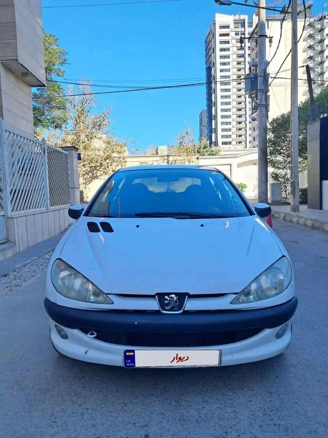 پژو ۲۰۶ صندوق دار v8 - 1395