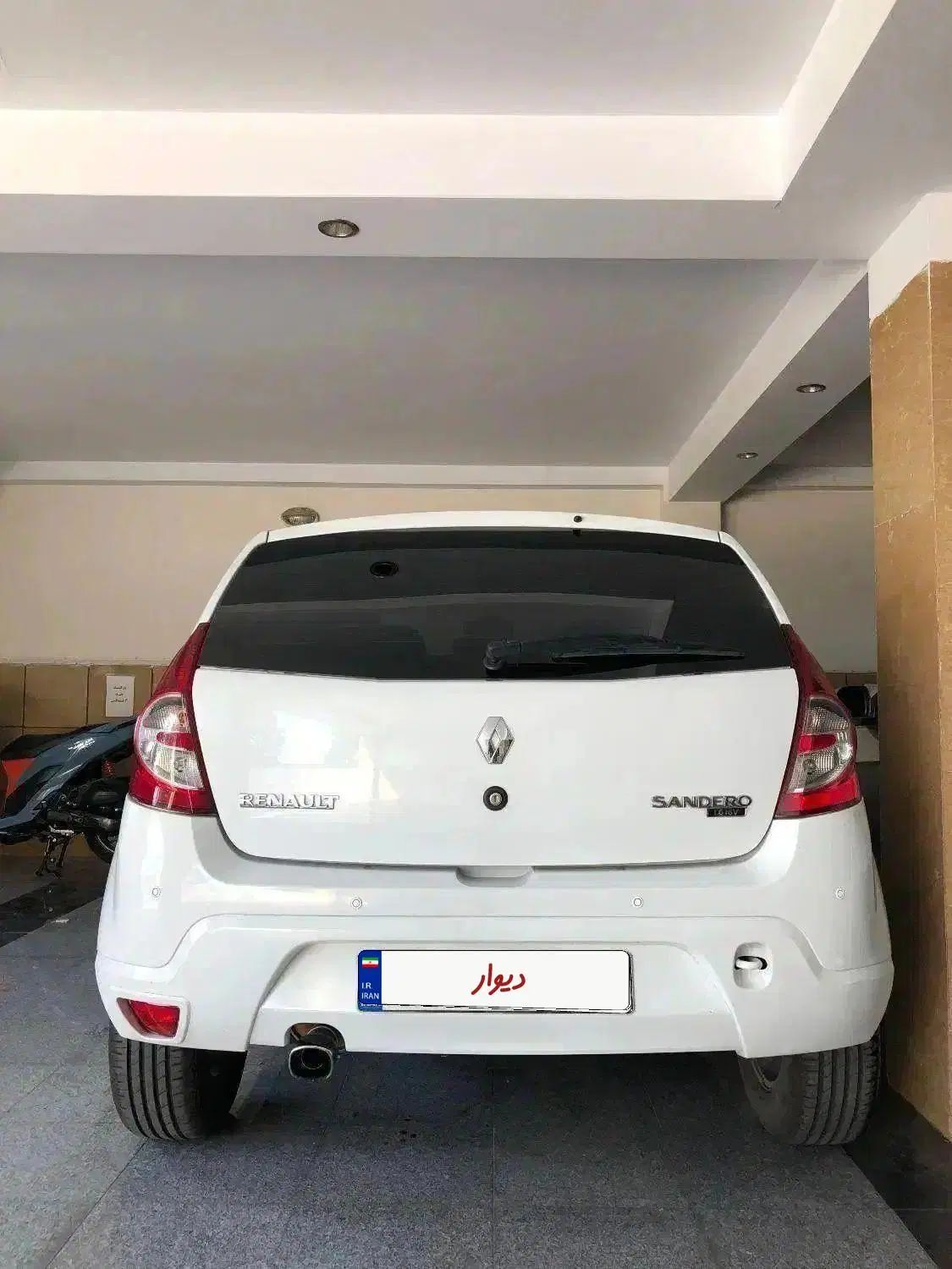 رنو ساندرو دنده ای - 1396