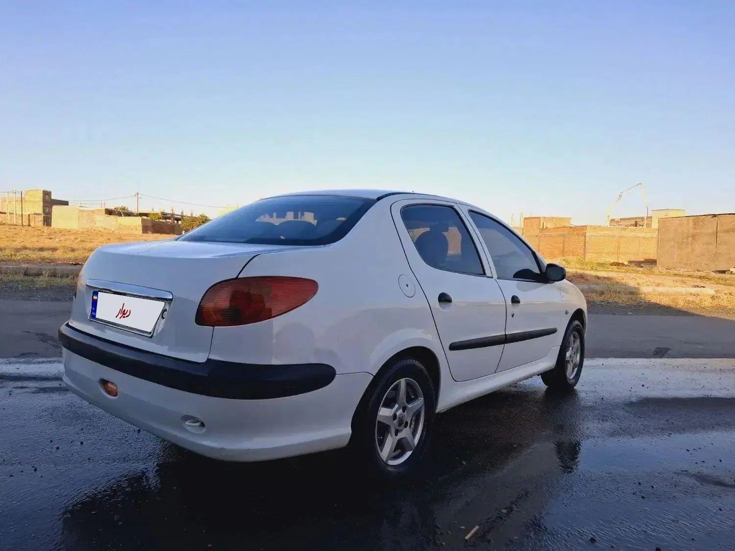 پژو ۲۰۶ صندوق دار v8 - 1393