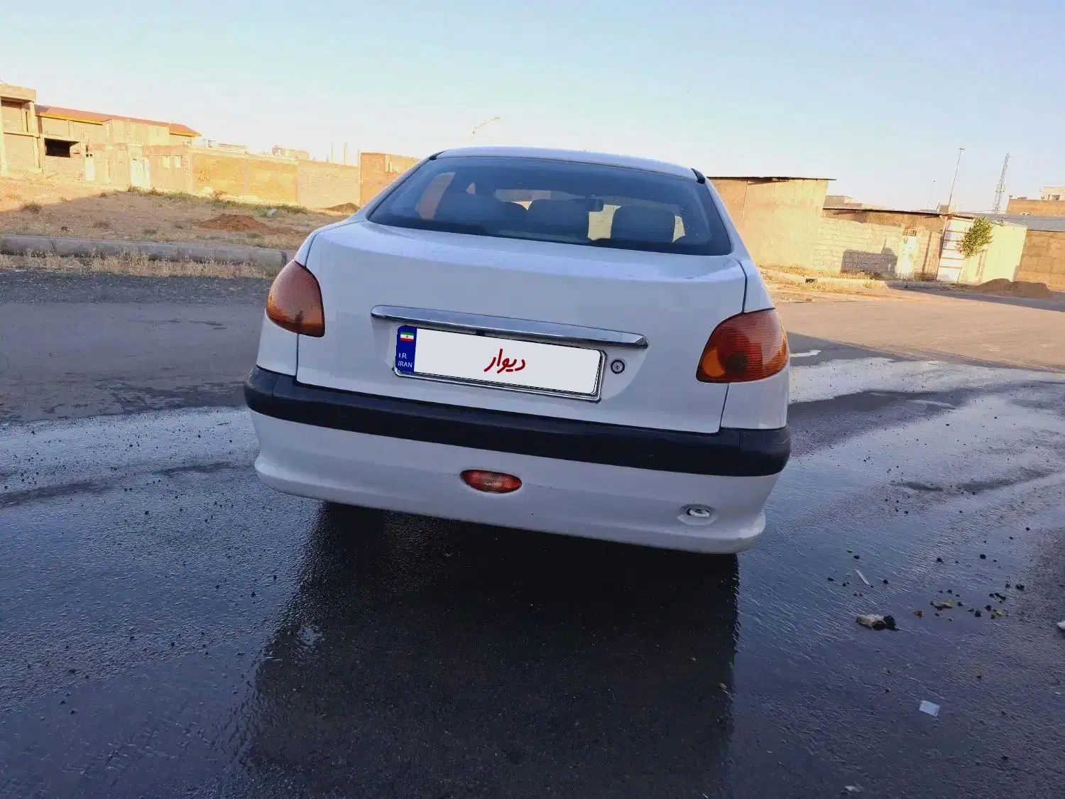 پژو ۲۰۶ صندوق دار v8 - 1393