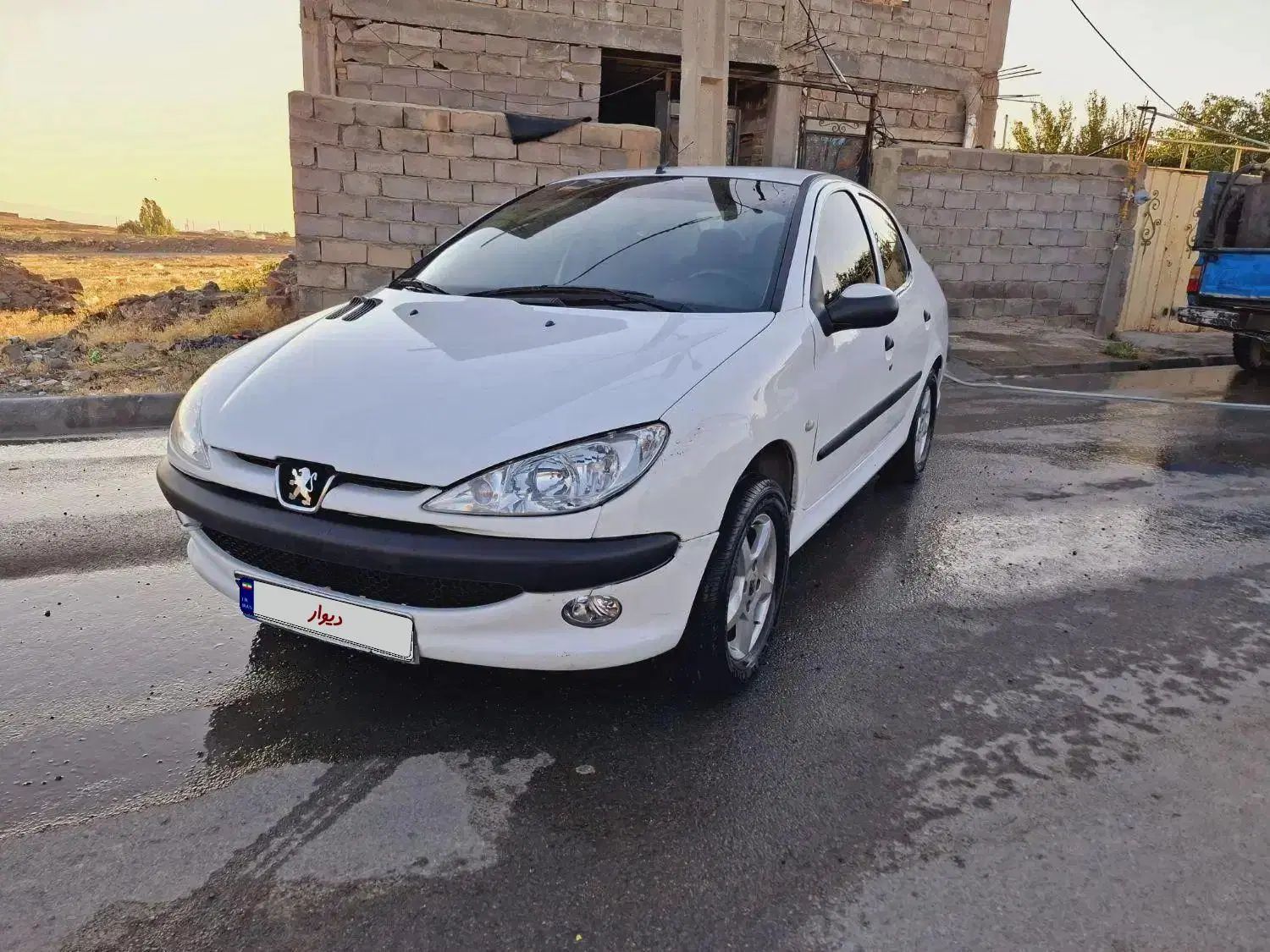 پژو ۲۰۶ صندوق دار v8 - 1393