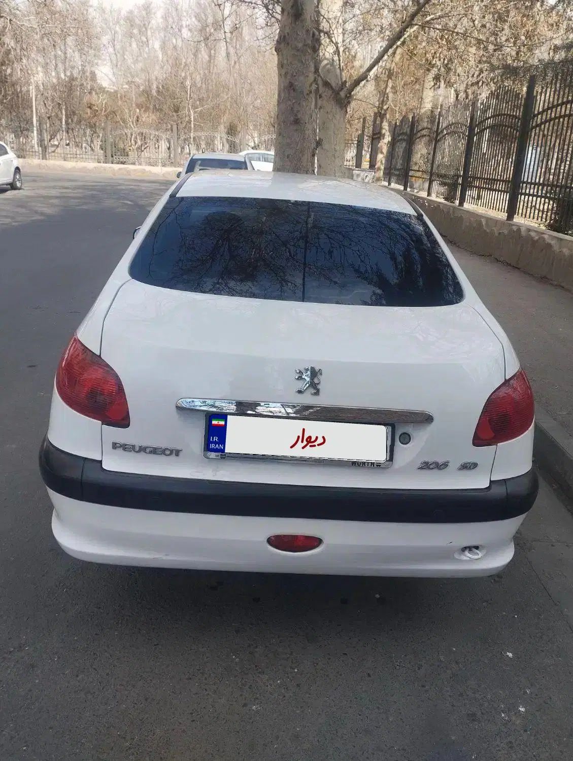 پژو ۲۰۶ صندوق دار v8 - 1397
