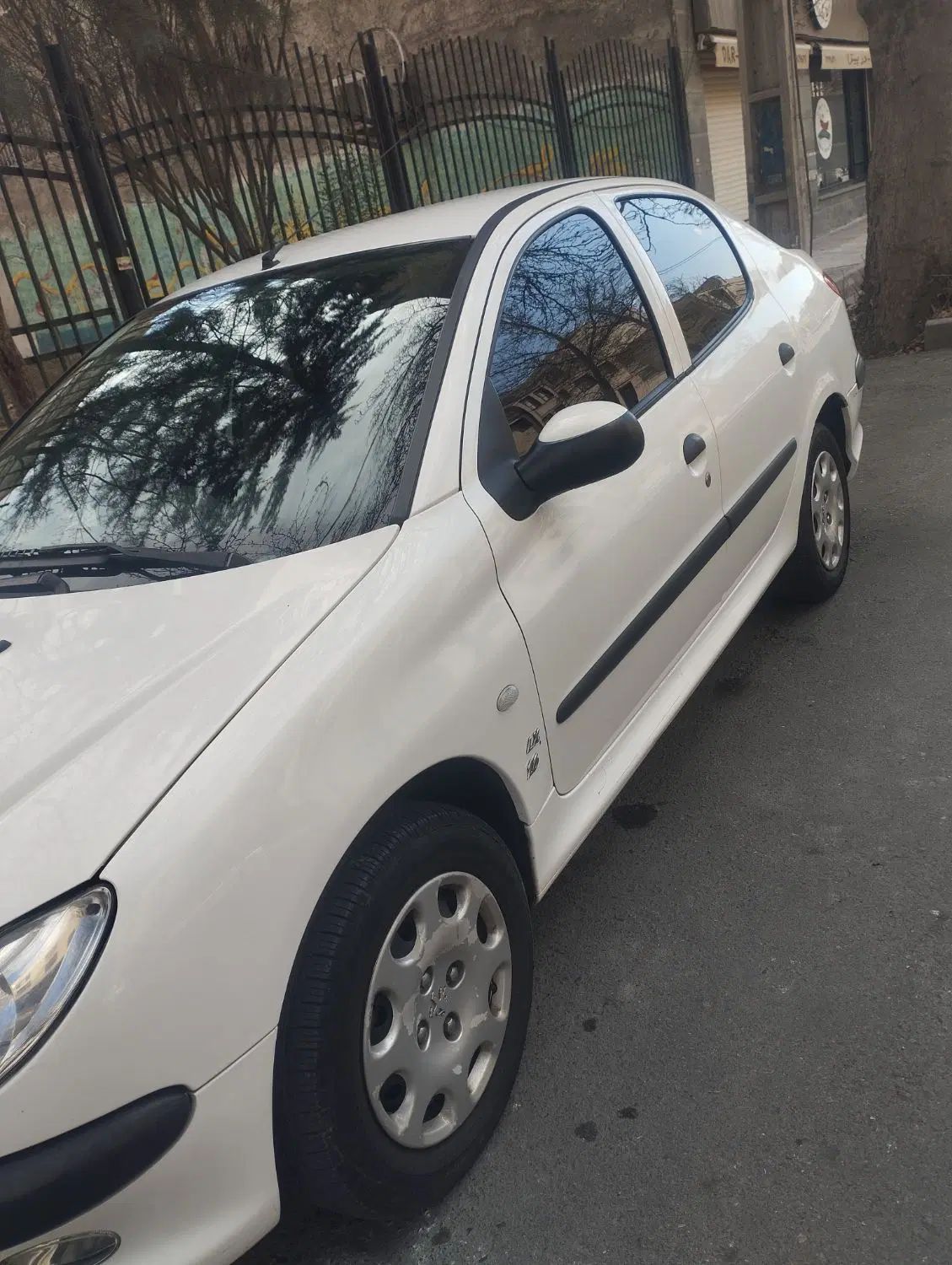 پژو ۲۰۶ صندوق دار v8 - 1397
