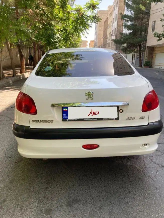 پژو ۲۰۶ صندوق دار v8 - 1400