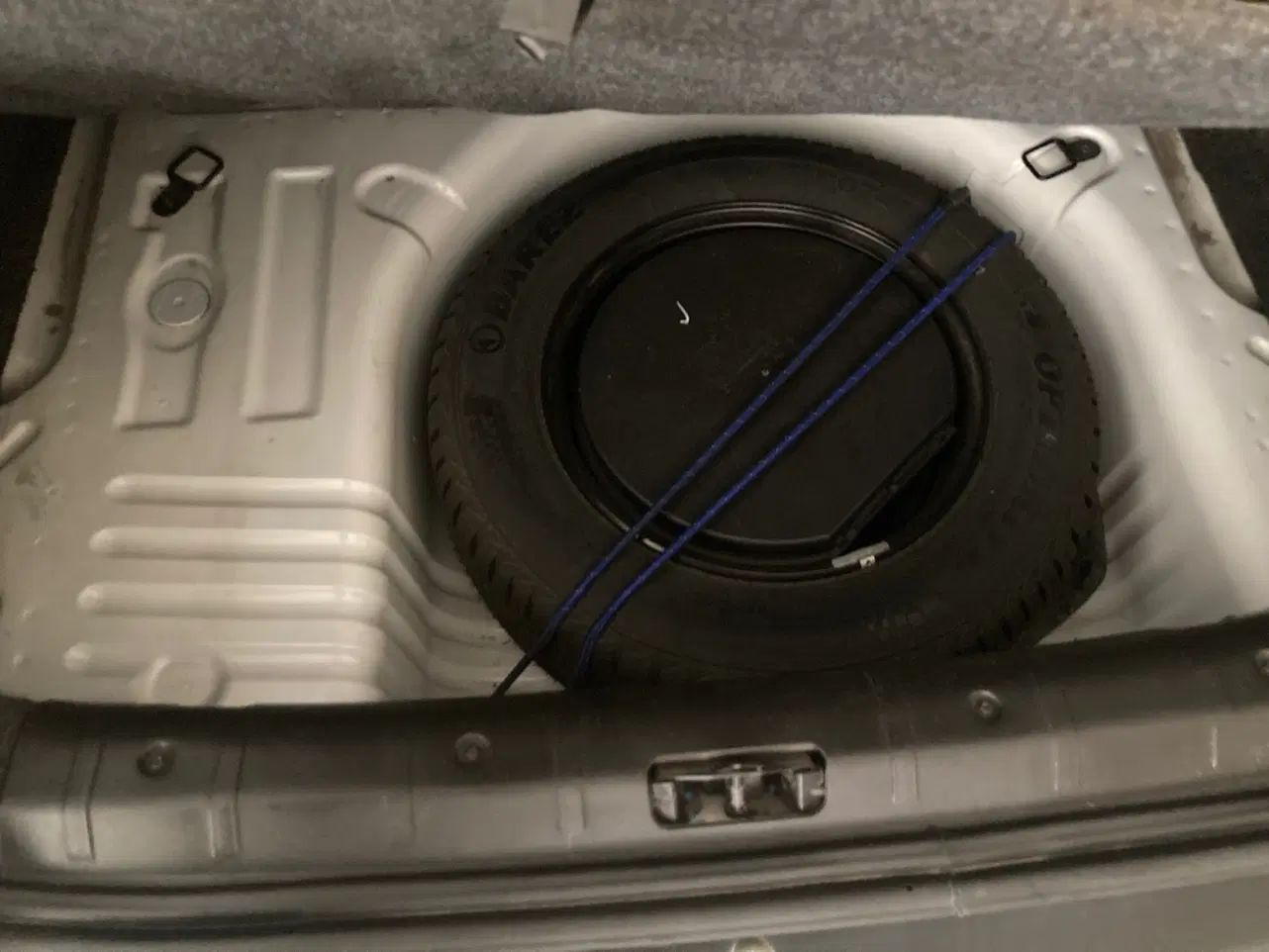 پژو ۲۰۶ صندوق دار v8 - 1400