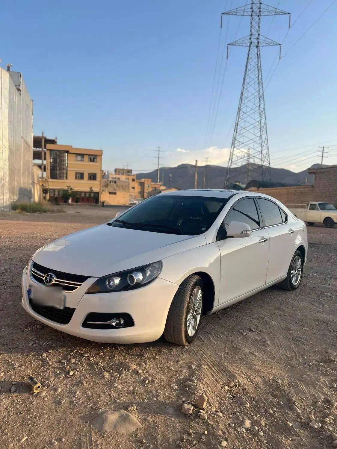 جک J5 اتوماتیک - 1393