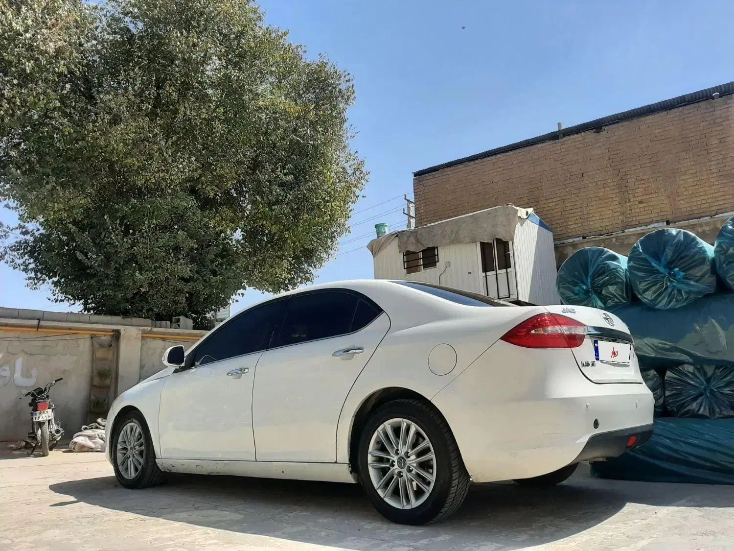 جک J5 اتوماتیک - 1393