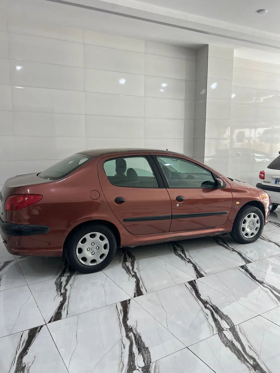 پژو ۲۰۶ صندوق دار v8 - 1387
