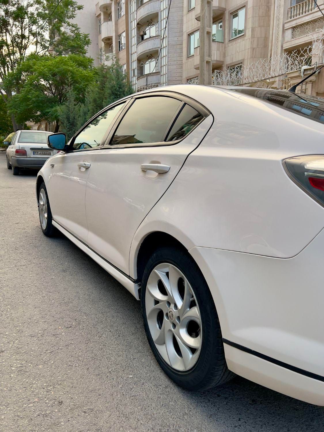 ام جی 6 لیفت بک GT فیس قدیم - 2014