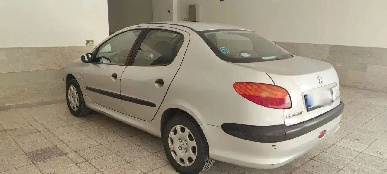 پژو ۲۰۶ صندوق دار v8 - 1386