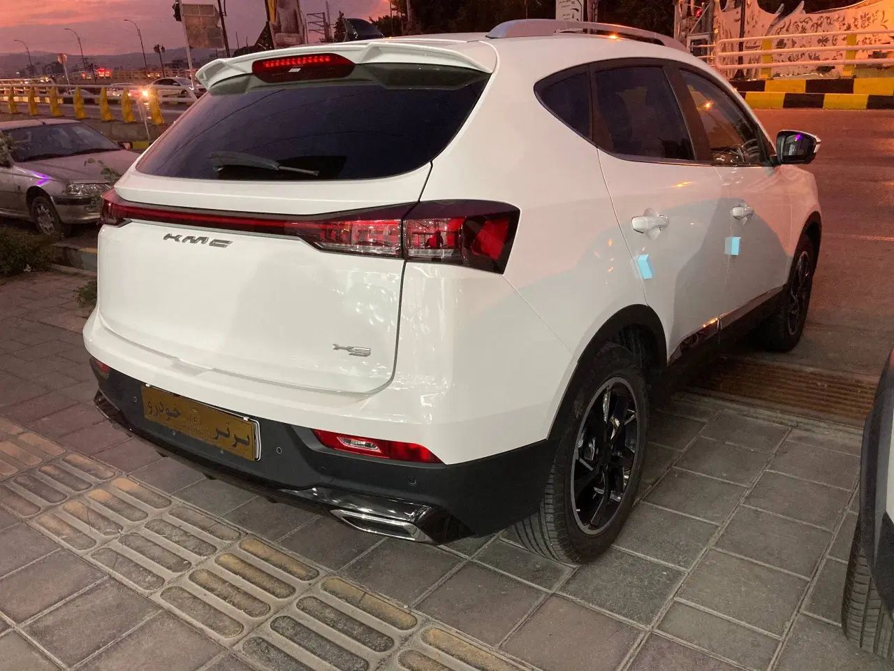 کی ام سی X5 ۱.۵ لیتر توربو - 2024