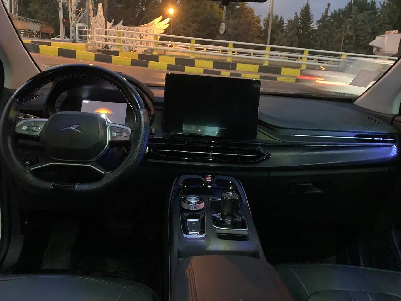 کی ام سی X5 ۱.۵ لیتر توربو - 2024