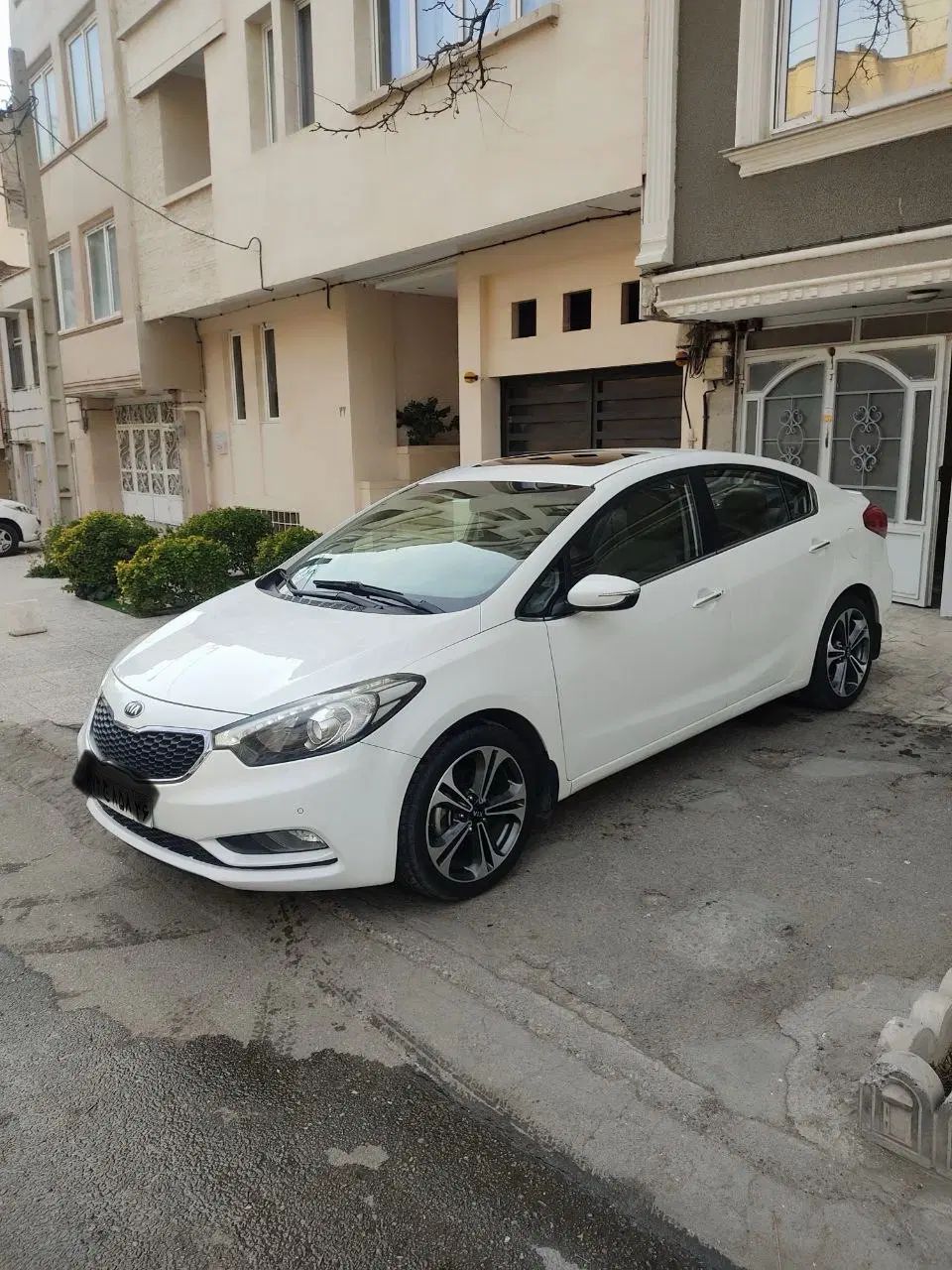 کیا سراتو 2.0 لیتر اتوماتیک GT لاین - 2015
