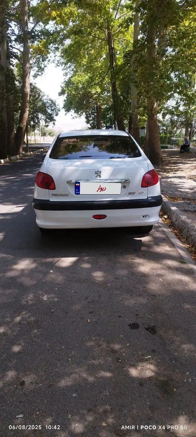 پژو ۲۰۶ صندوق دار v8 - 1395