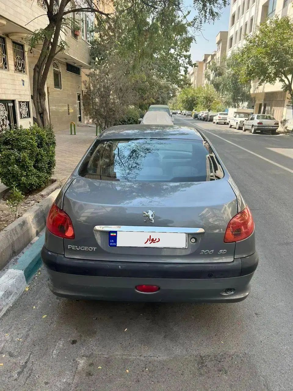 پژو ۲۰۶ صندوق دار v8 - 1393