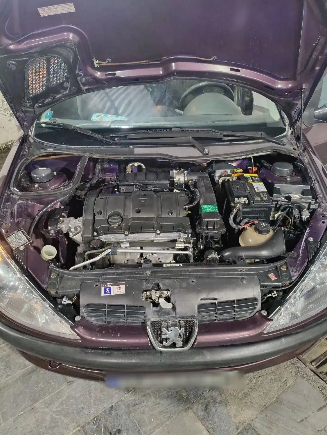 پژو ۲۰۶ صندوق دار v8 - 1396
