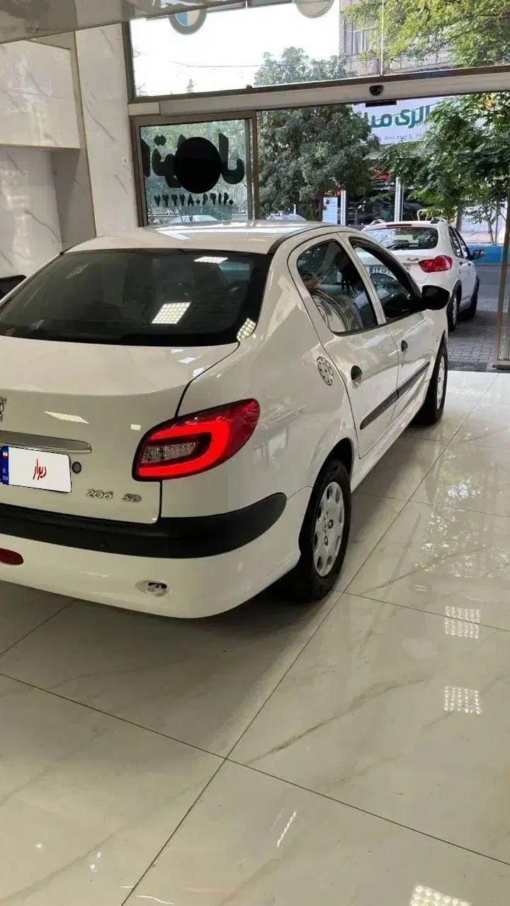 پژو ۲۰۶ صندوق دار v8 - 1396
