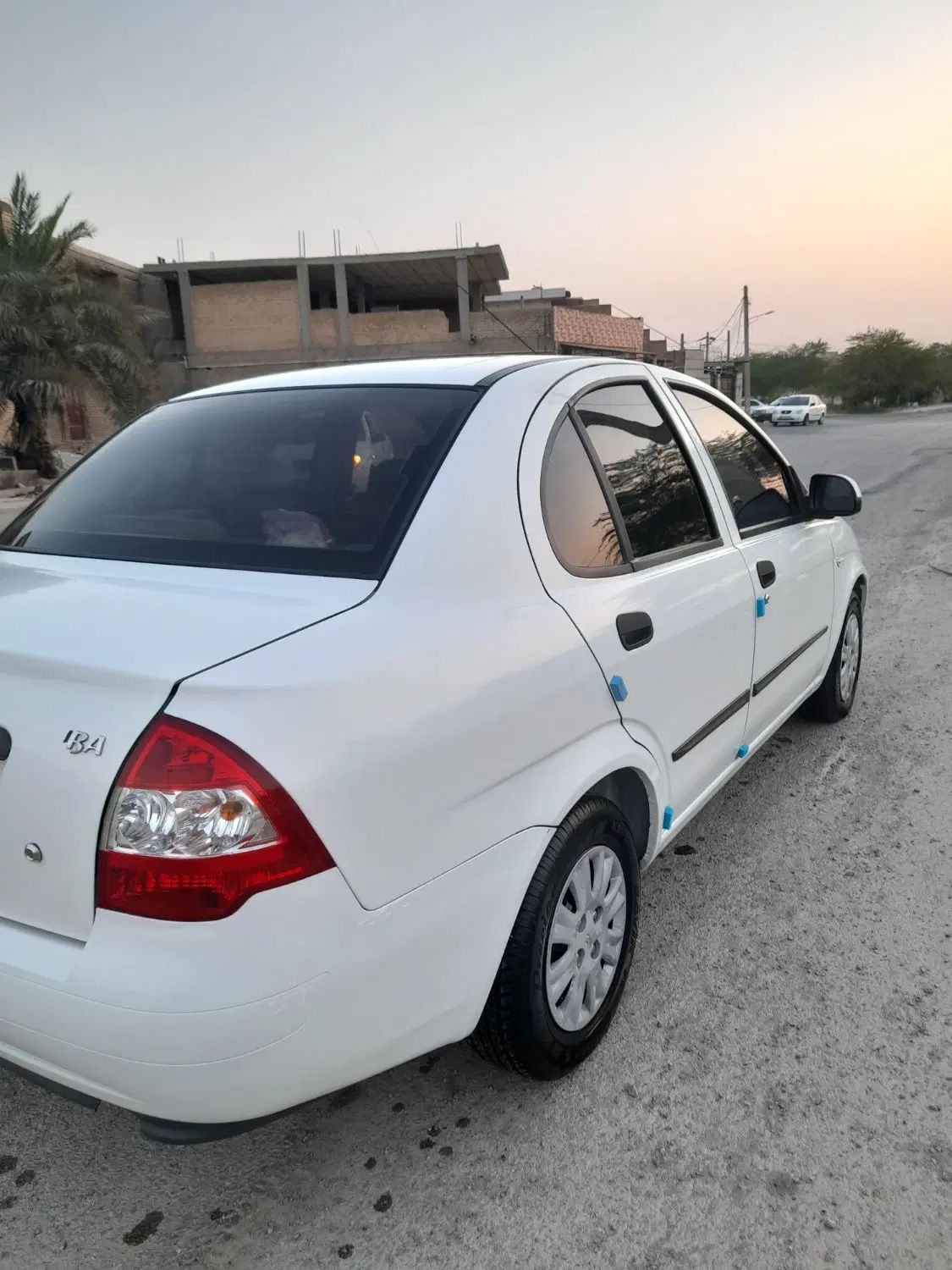 تیبا صندوق دار EX - 1395