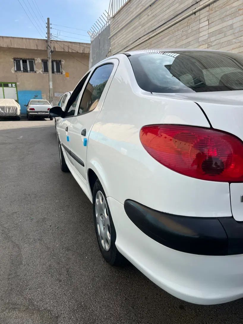 پژو ۲۰۶ صندوق دار v8 - 1395