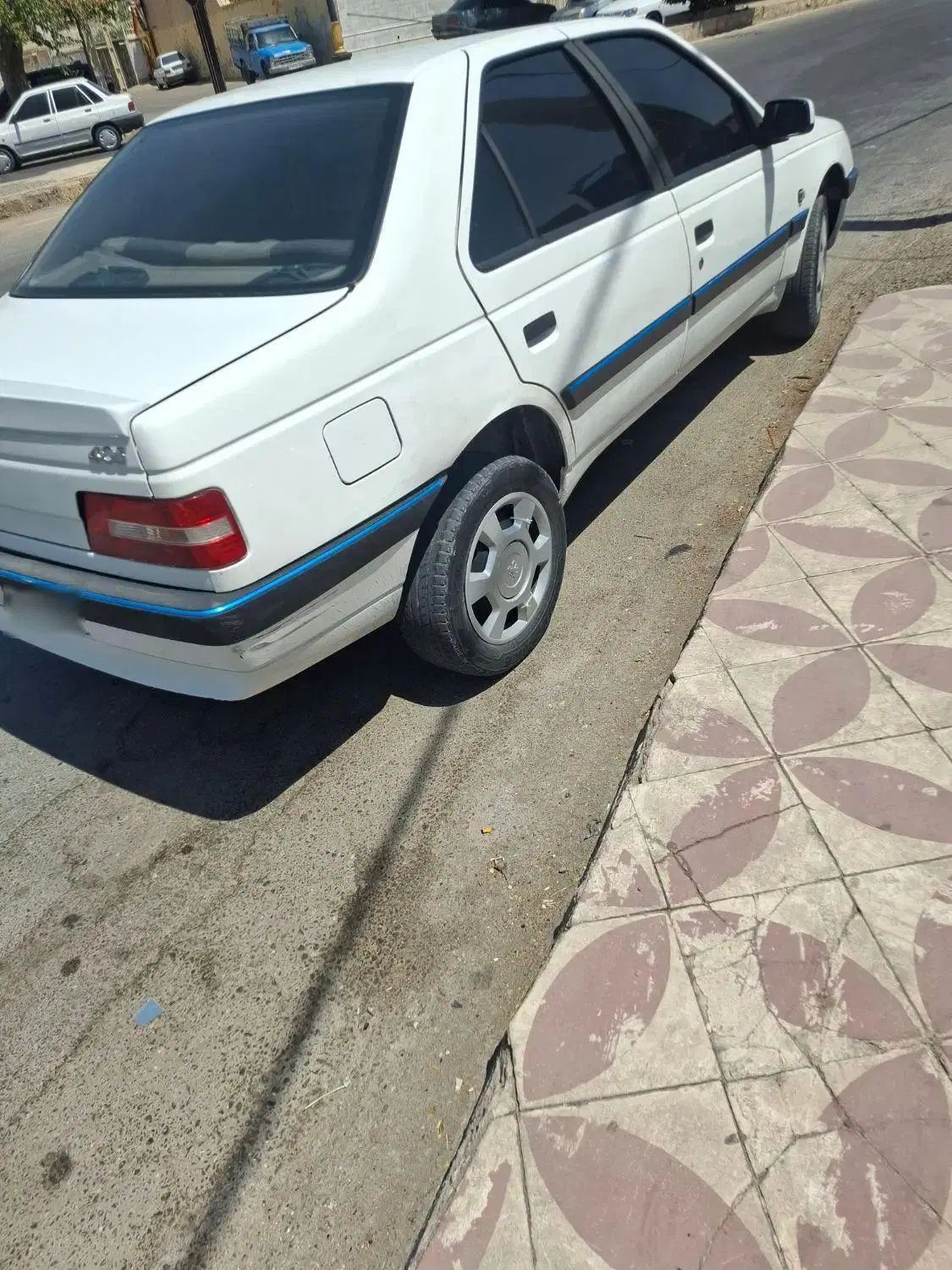پژو 405 SLX بنزینی TU5 - 1393