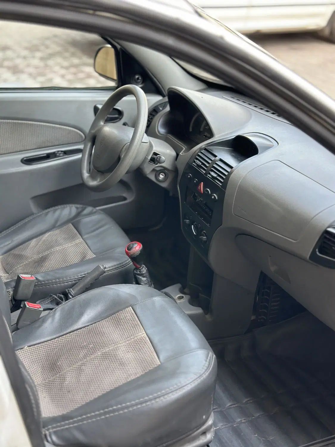 تیبا صندوق دار SX - 1398