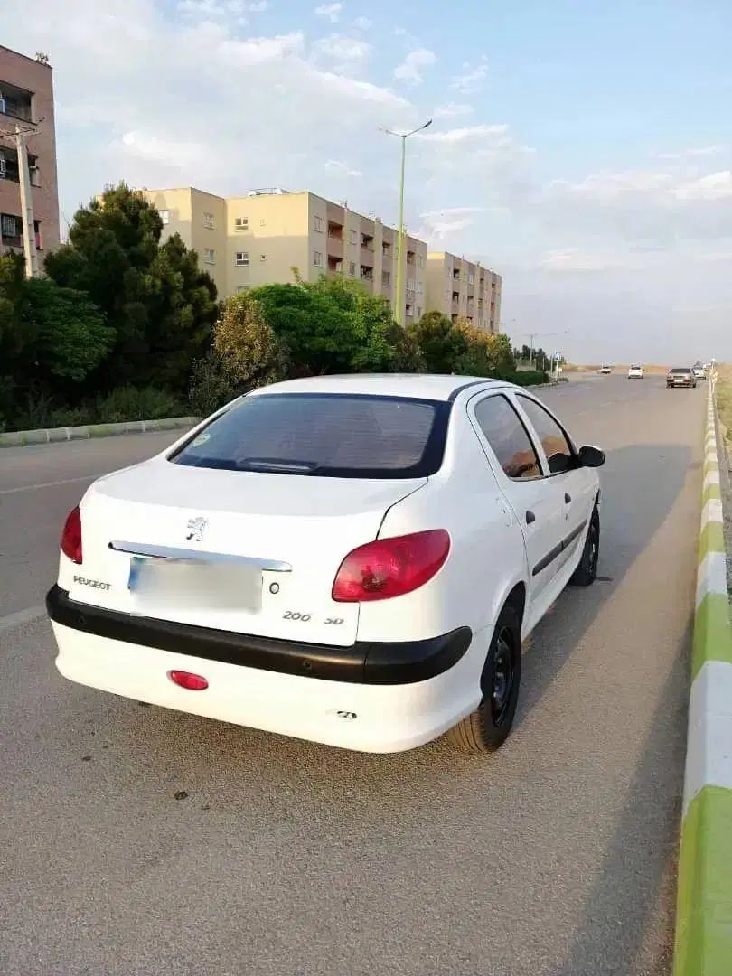 پژو ۲۰۶ صندوق دار v8 - 1400