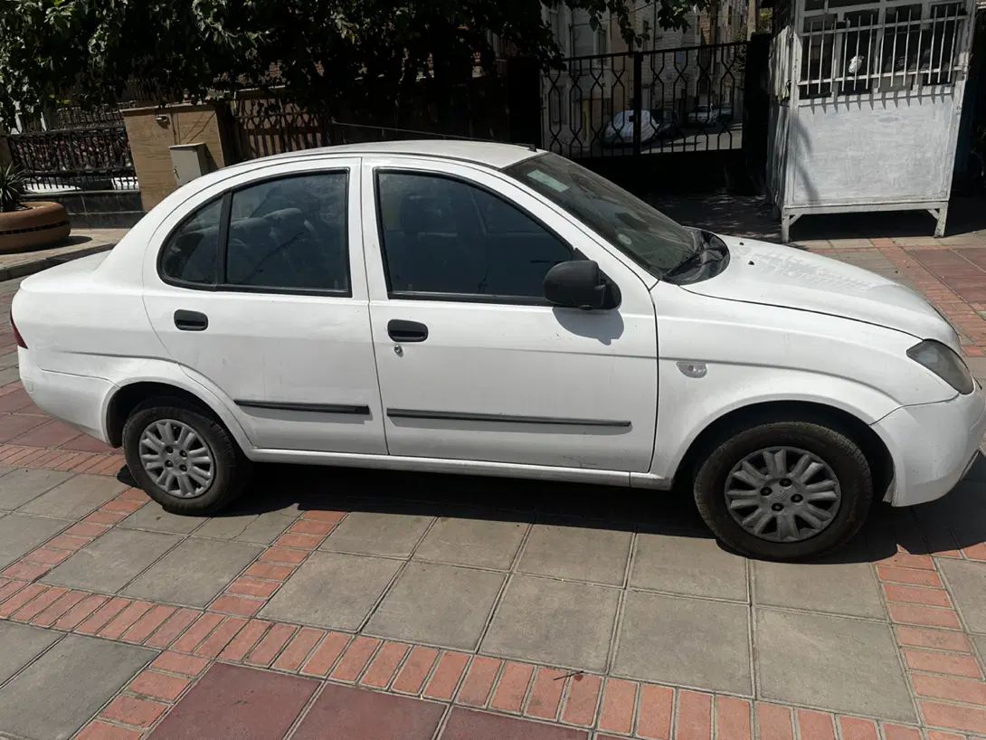 تیبا صندوق دار SX - 1400