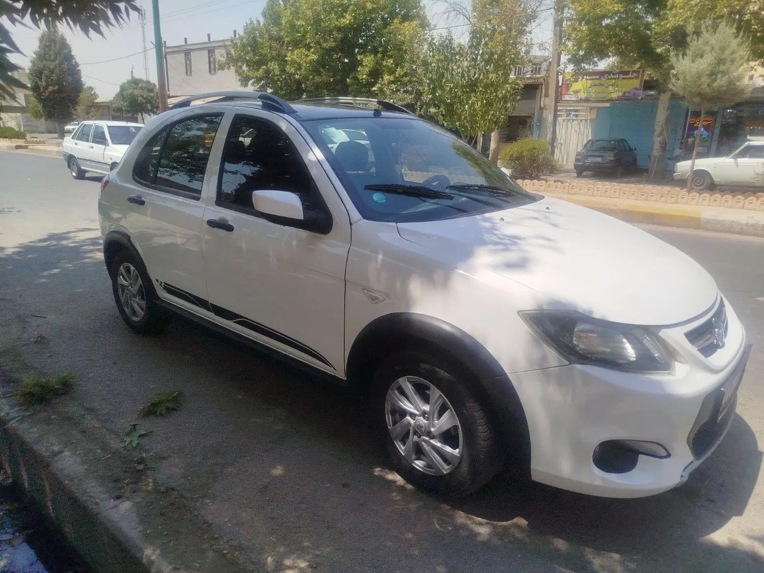 خودرو کوییک، R آگهی ann_19881086