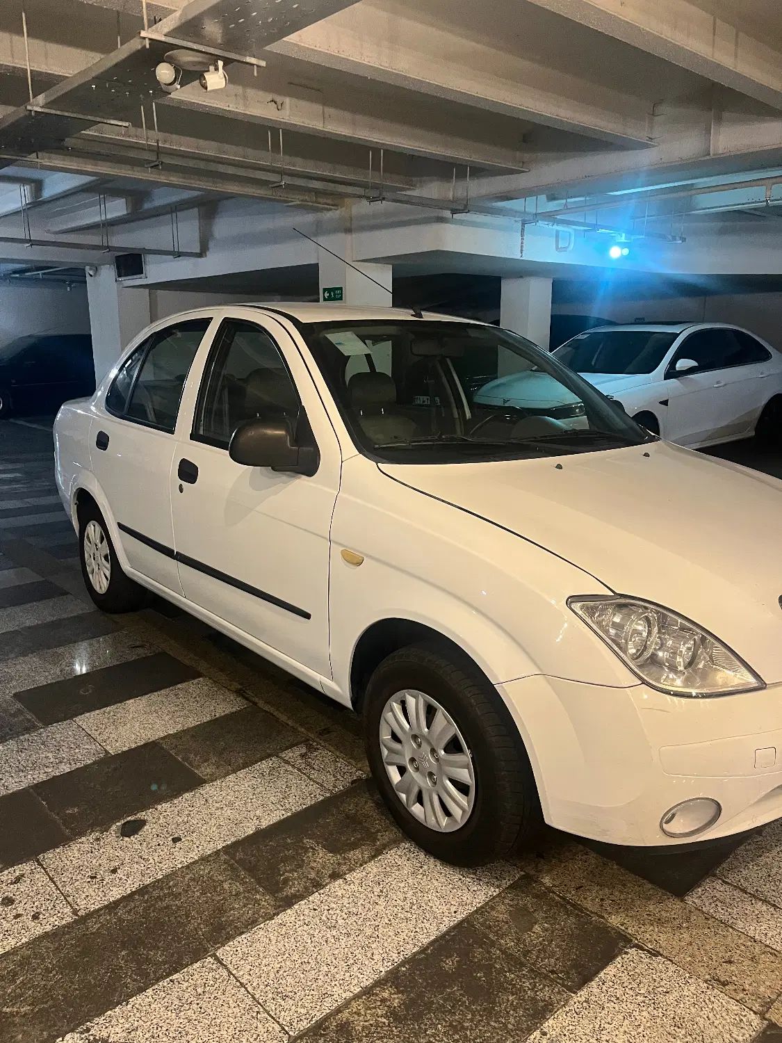 تیبا صندوق دار SX - 1398