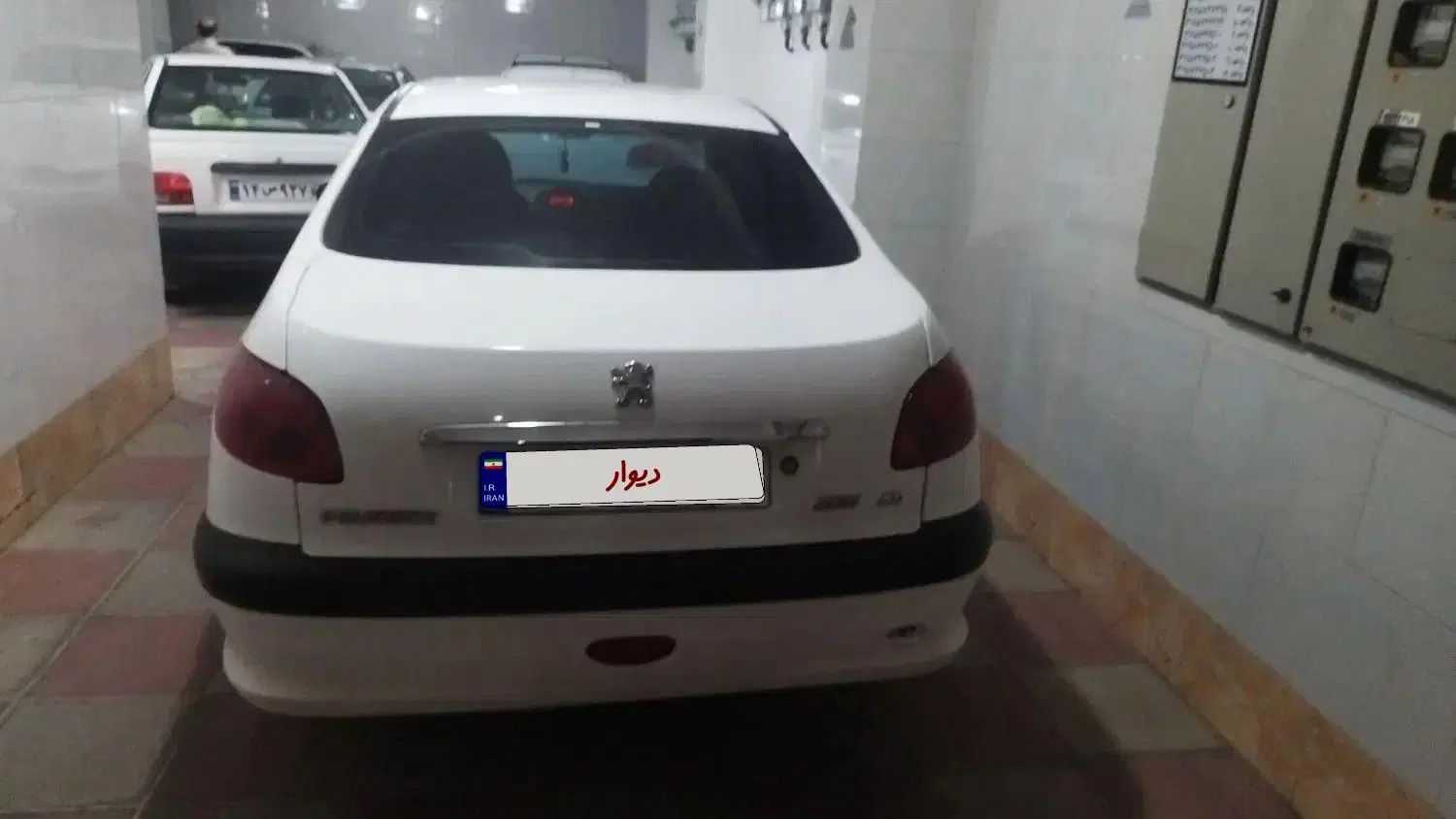 پژو ۲۰۶ صندوق دار v8 - 1397
