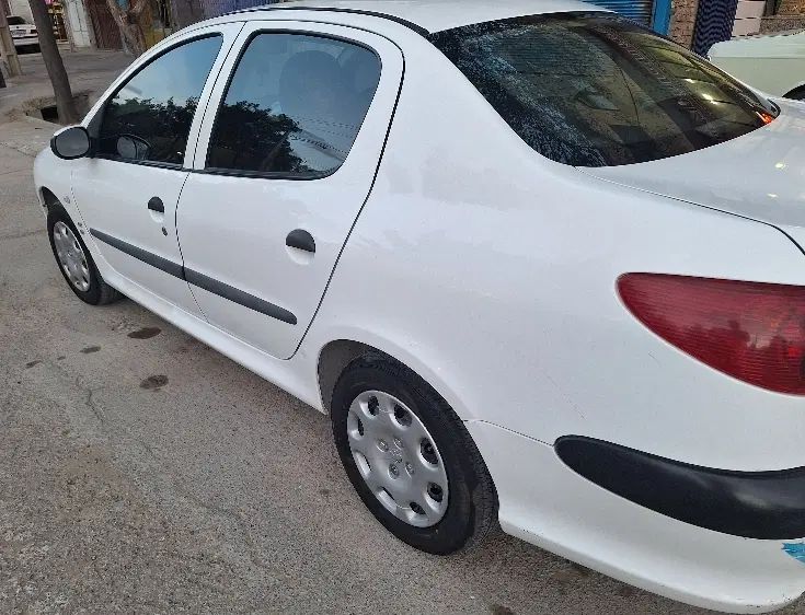 پژو ۲۰۶ صندوق دار v8 - 1398