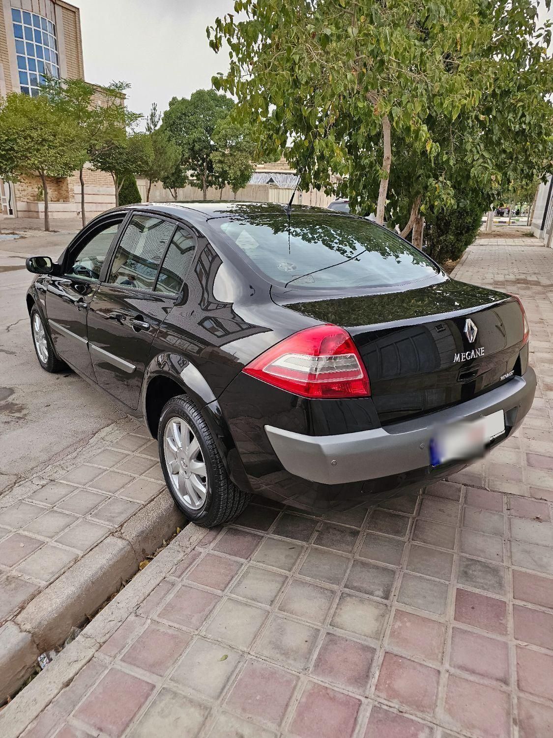 رنو مگان پارس خودرو 2000 - 1392
