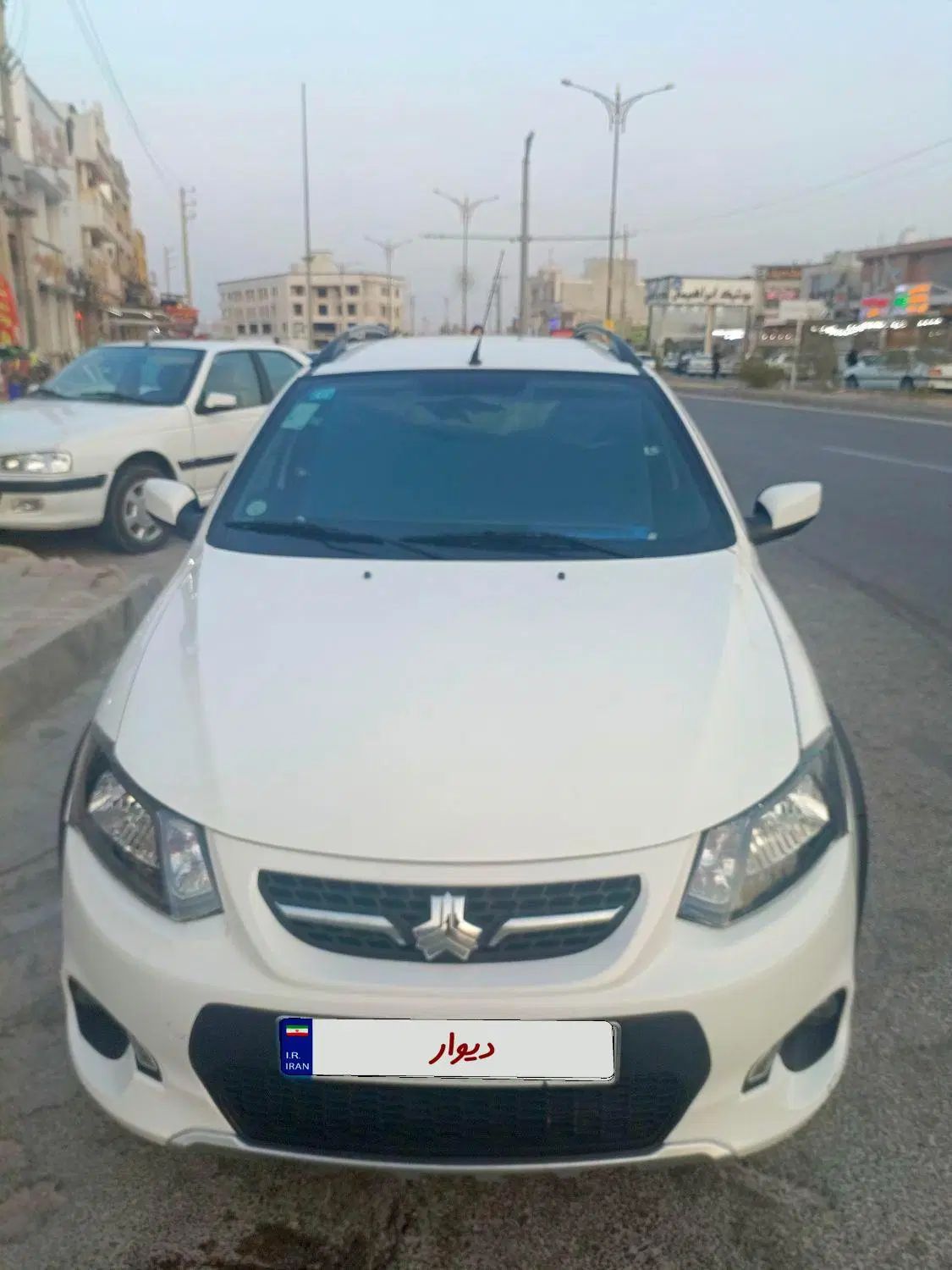 خودرو کوییک، معمولی آگهی ann_19881638