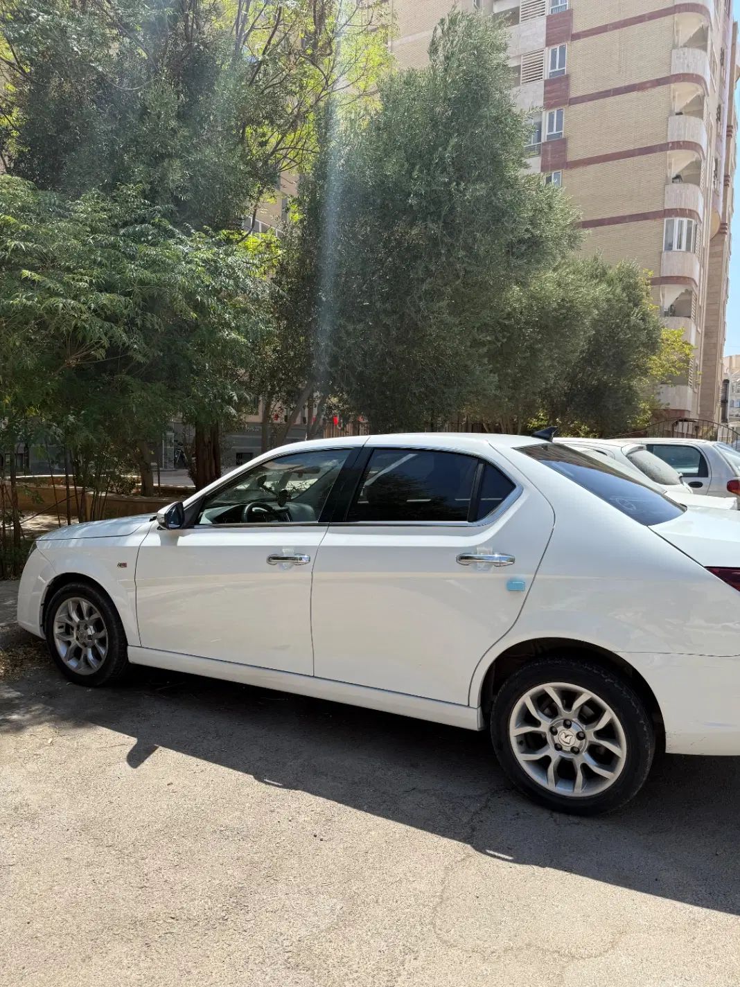 دنا پلاس توربو اتوماتیک - 1402