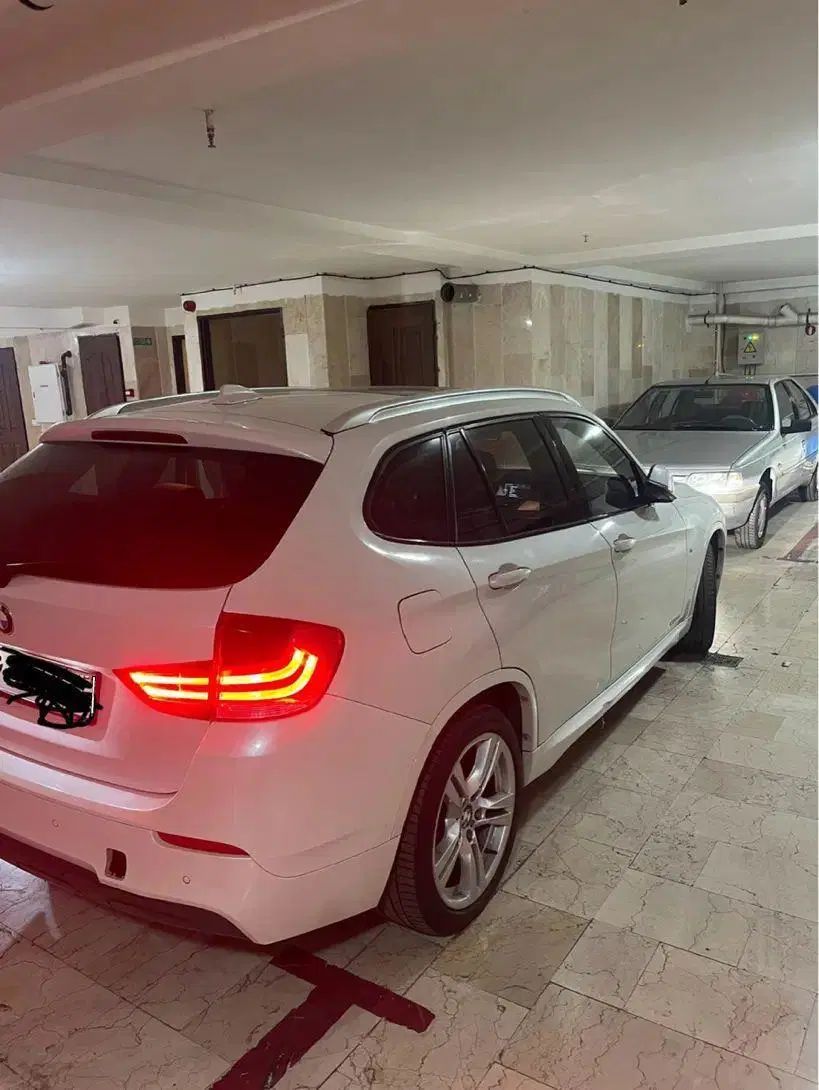 ب ام و X1 28 - 2014