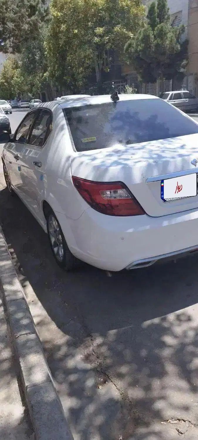 دنا پلاس توربو 6 دنده - 1401