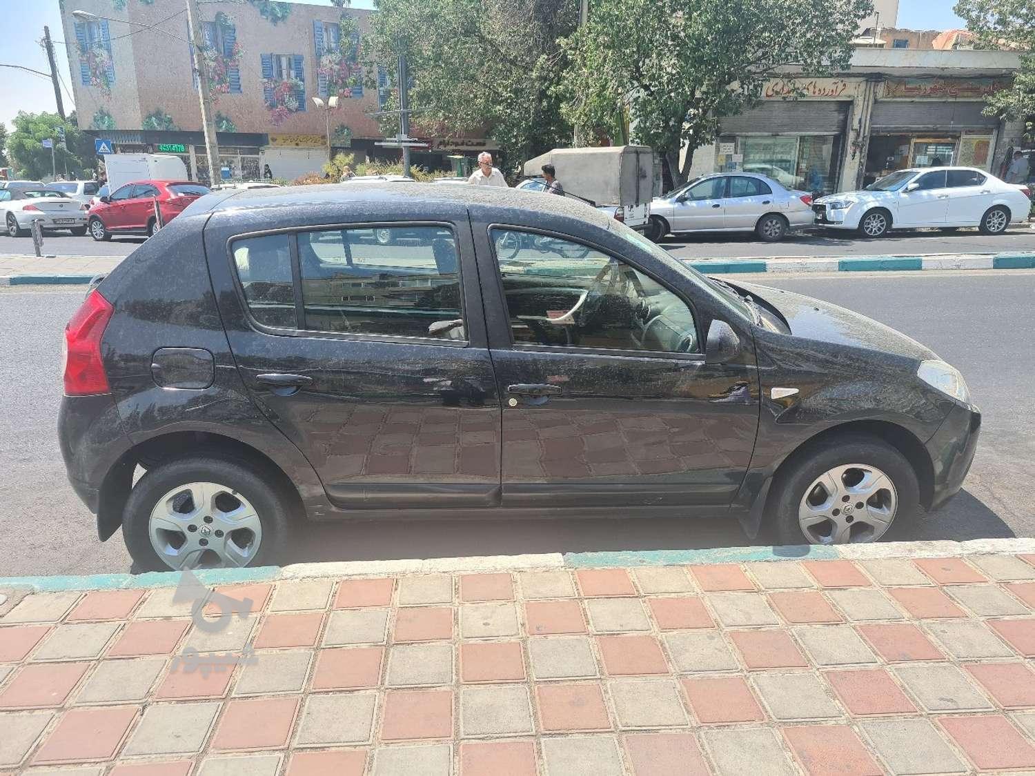 رنو ساندرو اتوماتیک - 1396