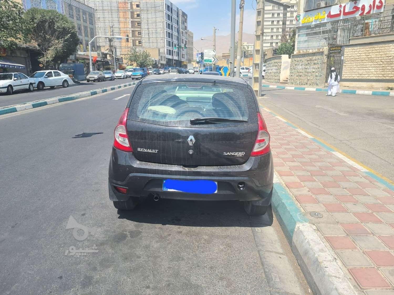 رنو ساندرو اتوماتیک - 1396