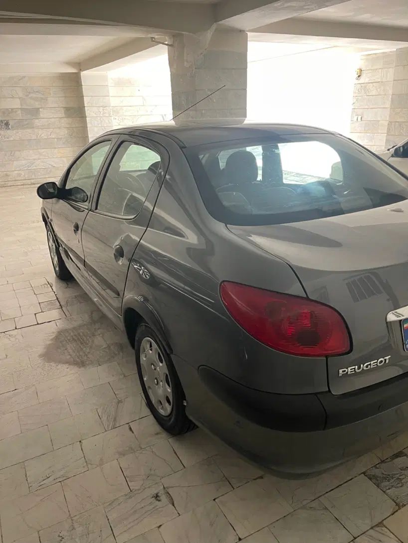 پژو ۲۰۶ صندوق دار v8 - 1396